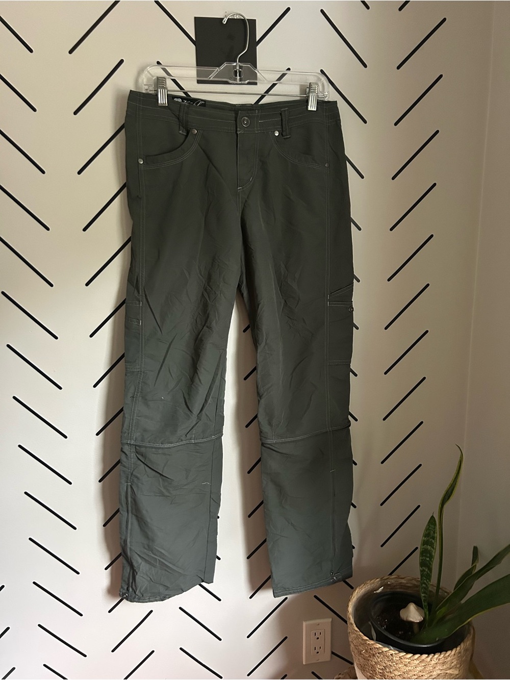 Kuhl women’s convertible hiking pants full length or capris lightweight
